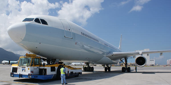 国泰航空推行环保项目A340飞机回收。