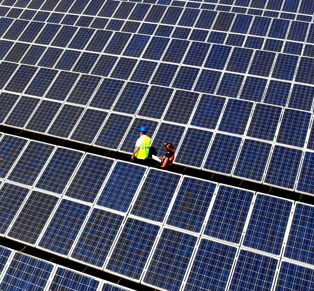 USCS于图莱里北部设施的太阳能电池板